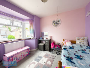 Bedroom- click for photo gallery